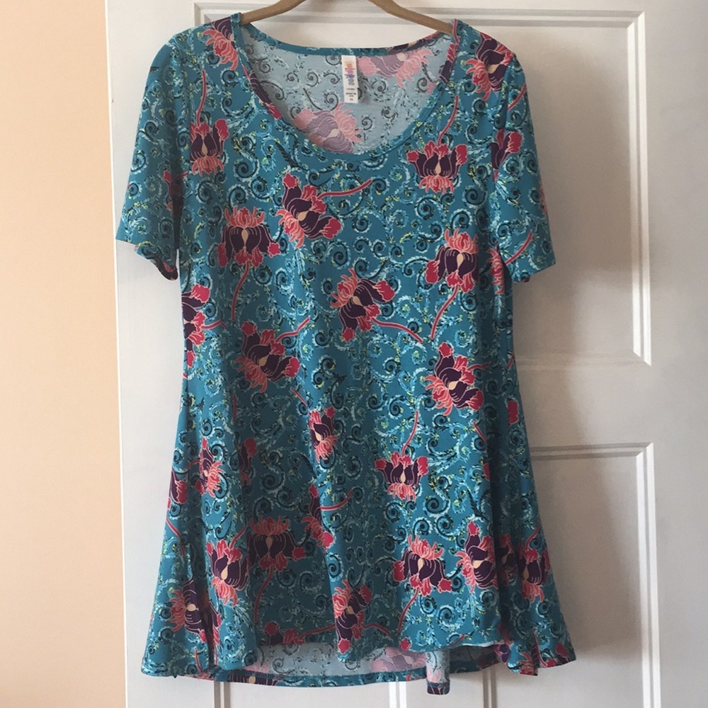 LuLaRoe Perfect T
